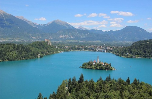 Bled Apartment | Modern and renovated attic apartment.