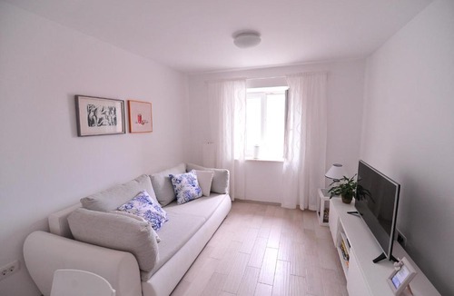 Cove Tri Zala (Zrnovo) Apartment | Modern apartment Grbin in the very center of Korcula