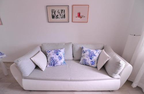 Cove Tri Zala (Zrnovo) Apartment | Modern apartment Grbin in the very center of Korcula