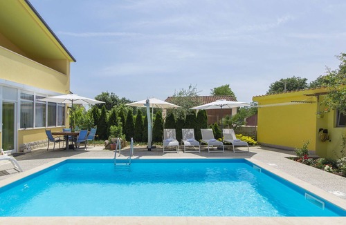 Nova Vas Other | Modern apartment with shared pool for 3 persons in Nova Vas