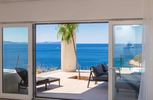 Nerezise Villa | Modern beachfront villa in exceptional seculed bay with pool
