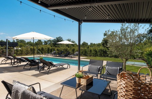 Gulici Villa | Modern villa with pool and wellness, 8 persons, family-friendly