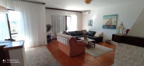 Dugi Rat Apartment | More