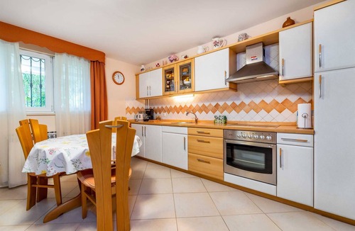 Jurandvor Apartment | Nadica Souterrain - Cozy 1BR Apartment for Two