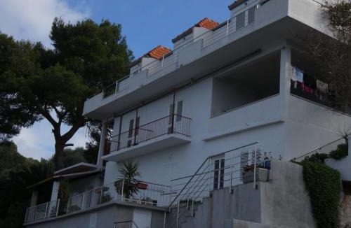 Ubli Apartment | Nature sunset apartment