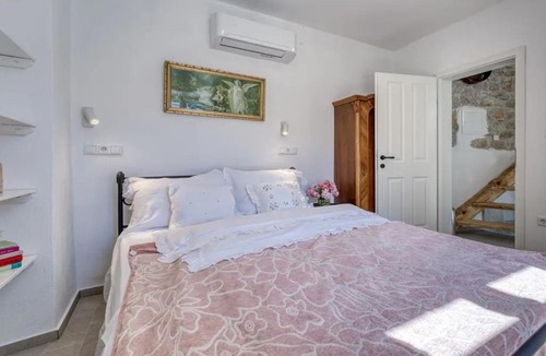 Malinska-Dubasnica Apartment | New Cottage - Lemon