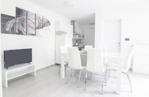 Galizana Apartment | New Family 2 Bedroom Apartment