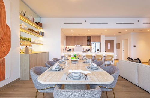 Dubai Apartment | New Spacious Family 3BR + Kids Room with Sea View