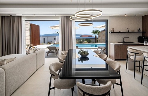Kastel Gomilica Hotel | NEW! Villa Star with sea views, 2km from the beach