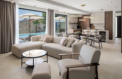 Kastel Gomilica Hotel | NEW! Villa Star with sea views, 2km from the beach