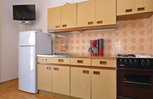 Starigrad Apartment | Nice apartment in Starigrad Paklenica