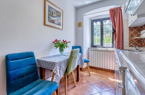 Lovran Apartment | Nice apartment for 3 people with WIFI, A/C, TV and terrace