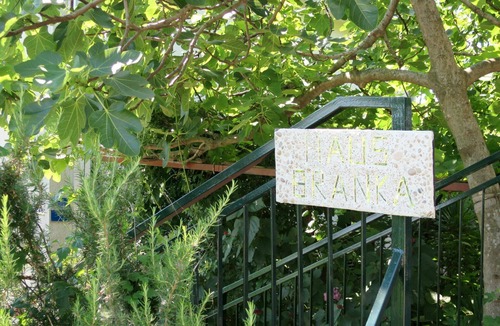Mosenice Apartment | Nice apartment for 4 guests with WIFI, A/C, TV and terrace