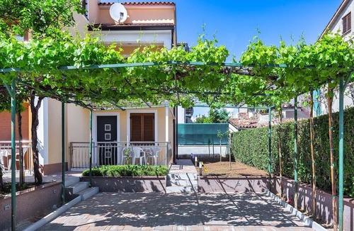 Porec Apartment | Nice apartment for three on solid position