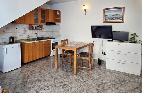 Kastel Stafilic Apartment | Nice apartment in Kastel Stafilic with WiFi