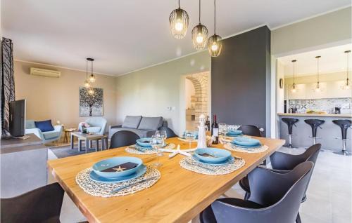 Galizana Apartment | Nice Apartment In Galizana