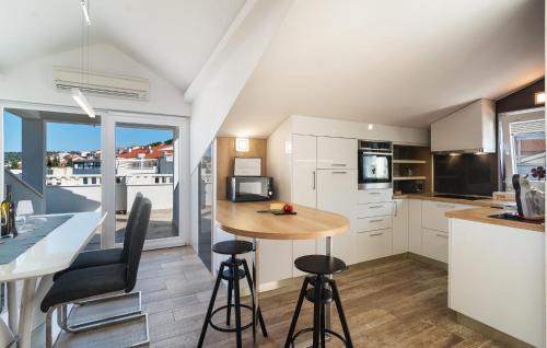 Krizna luka Apartment | Nice Apartment In Hvar With Wifi