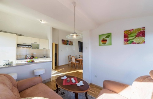 Ravni Apartment | Nice apartment in Labin with house sea view
