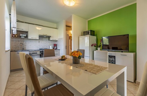 Medulin Apartment | Nice apartment in Medulin with WiFi