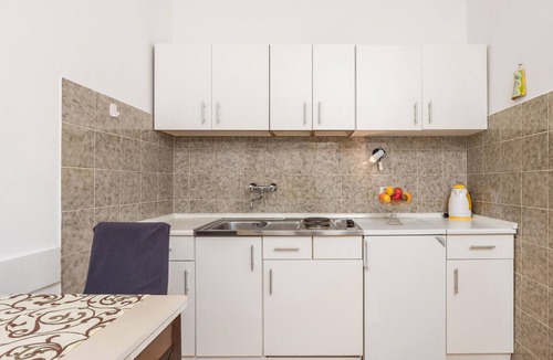 Omisalj Apartment | Nice apartment in Omisalj with WiFi