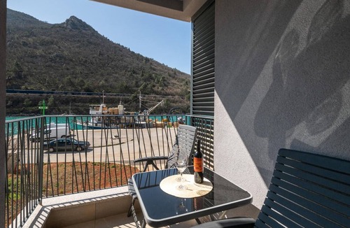 Plomin Apartment | Nice apartment in Plomin Luka with WiFi
