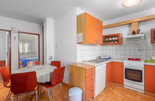 Punat Apartment | Nice apartment in Punat with WiFi