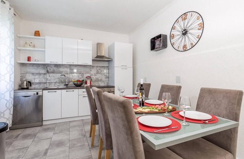 Rijeka Apartment | Nice apartment in Rijeka