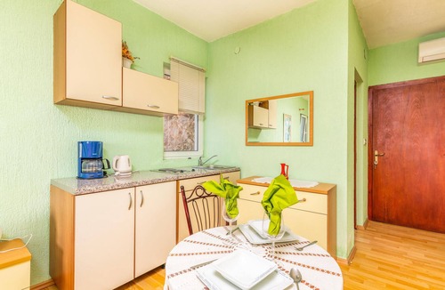 Stara Baska Apartment | Nice apartment in Stara Baska with WiFi