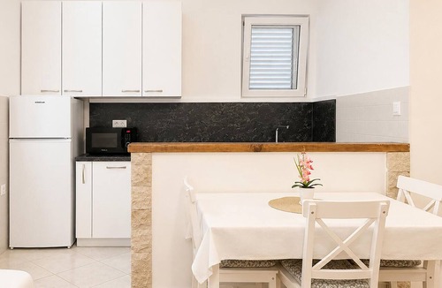 Smokvica Apartment | Nice apartment in Smokvica with WiFi