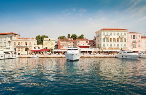 Cancini Other | Nice decorated one bedroom apartment with terrace 4 km from the sea