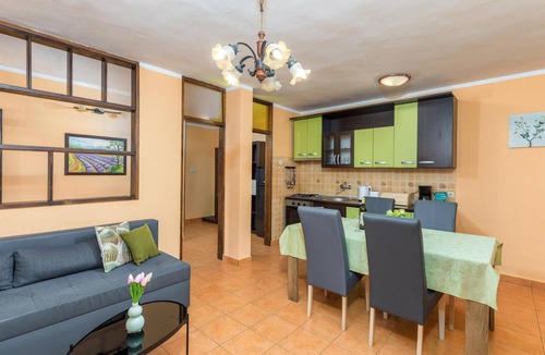 Jursici House | Nice home in Bonasini