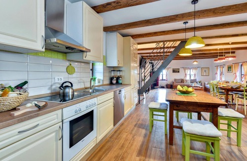 Breznicki Hum House | Nice home in Breznicki Hum with WiFi