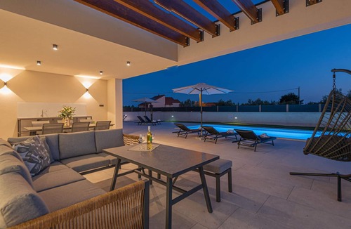 Bristane House | Nice home in Bristani with sauna