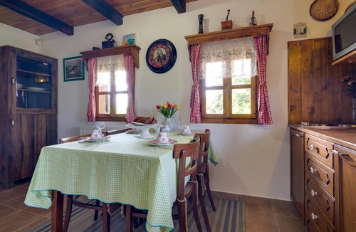Bistra House | Nice home in Jakovlje with sauna