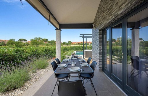 Kastelir House | Nice home in Kastelir-Labinci