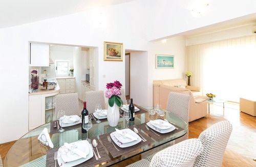 Kastel Gomilica House | Nice home in Kastel Gomilica