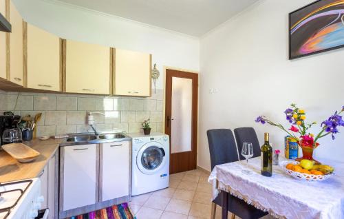Vinez House | Nice Home In Labin With House A Panoramic View