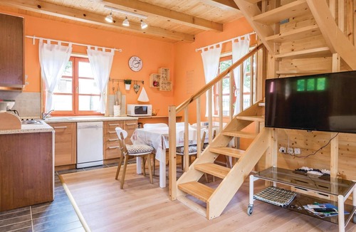 Gospic House | Nice home in Licki Osik with ethernet internet