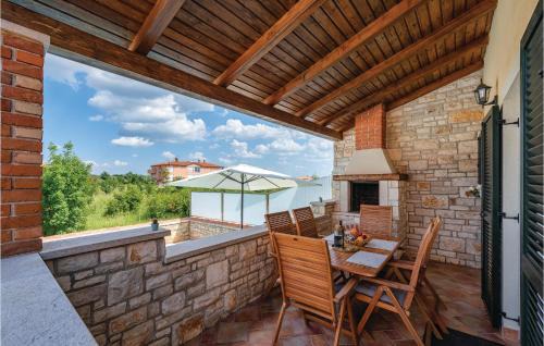 Lovrecica House | Nice Home In Lovrecica