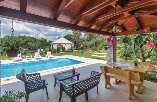 Manjadvorci House | Nice home in Manjadvorci