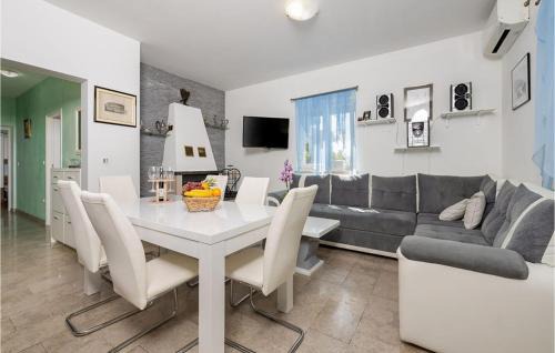 Zupanici House | Nice Home In Nedescina
