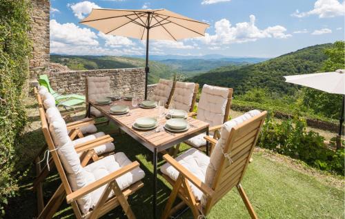 Oprtalj House | Nice Home In Oprtalj With House A Panoramic View