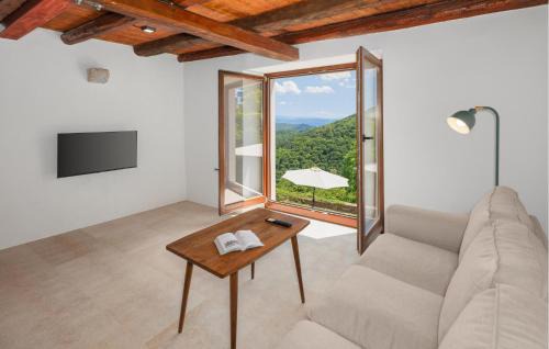 Oprtalj House | Nice Home In Oprtalj With House A Panoramic View