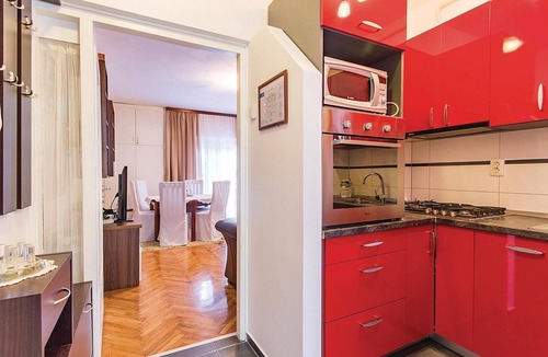 Pjescana Uvala House | Nice home in Pjescana Uvala with WiFi