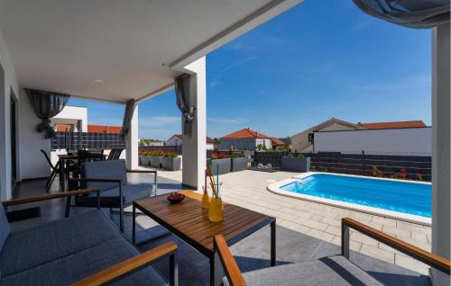 Posedarje House | Nice Home In Posedarje