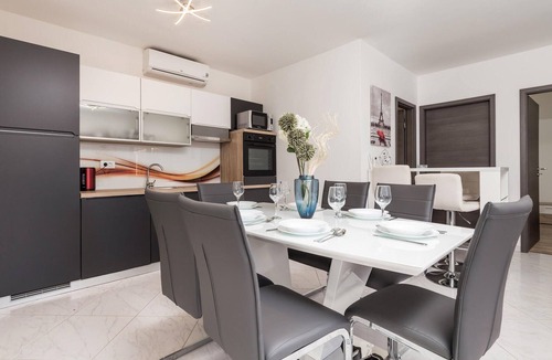 Rukavac House | Nice home in Rukavac with sauna