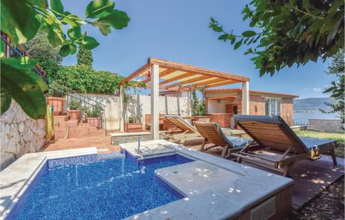 Slatine House | Nice Home In Slatine With Sauna