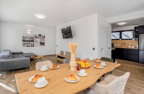 Ravna Gora House | Nice home in Stari Laz with sauna