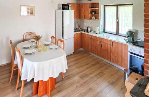 Stefanje House | Nice home in Stefanje with WiFi