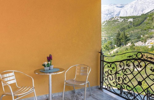 Bratus Apartment | Nice studio in Krvavica with kitchen